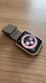 Apple Watch 9, stříbrné 45mm TOP STAV - 2