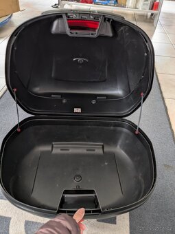 Moto kufr s operkou 46l Yamaha - 2