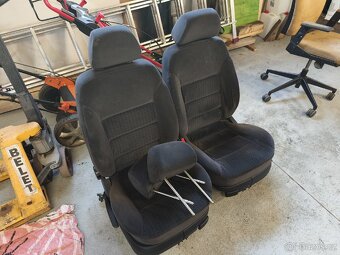 Prodám sedačky VW Golf 4 Combi - 2