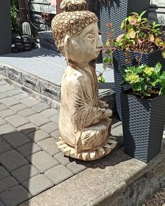 Buddha motorovou pilou - 2