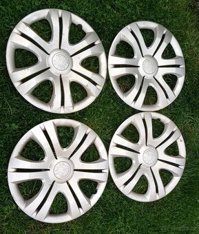 ŠKODA Celoplošné kryty kol SATELLITE 15" poklice - 2