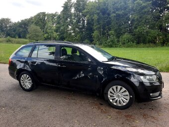 Škoda octavia combi  r.v 2017 výbava - 2