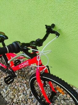 Značkové dětské kolo CORE NIPPER 20" (růžová neonová) - 2