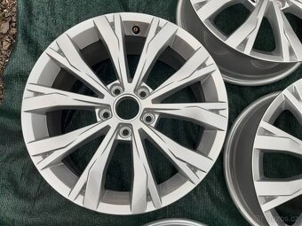 Alu disky Volkswagen Passat Tiguan R17 ET40 7J - 2