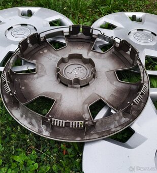 Poklice kryty kol 15" Škoda Octavia lll - 2