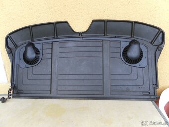 Kryt kufru na Peugeot 306 s reproduktory - 2