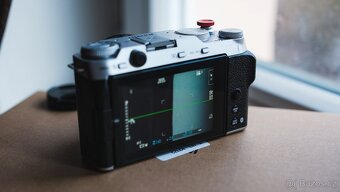 Fujifilm X-M5 a Fujifilm XF 27 mm f/2,8 R WR - 2