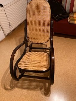Houpací křeslo - dřevo a ratan - 2