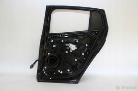 Ford Focus MK4 pravé zadní dveře Shadow Black - 2