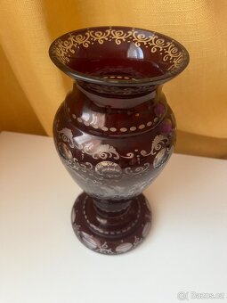 Rubínová stará váza Egermann - 2