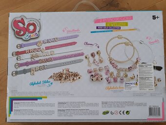 Sada náramků a náhrdelníků s písmenkami - 2