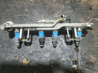 Vstřikovací lišta - 2