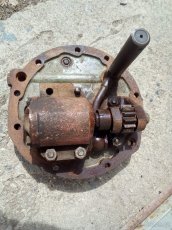 ZETOR 4011 - ČERPADLO HYDRAULIKY - 2