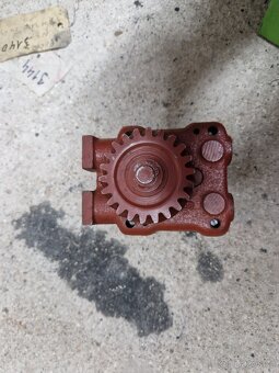 Čerpadlo mazání zetor 7011 - 2