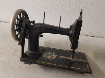 Šicí stroje - 2