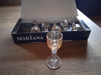 Skleničky se stopkou - Mariana - 2