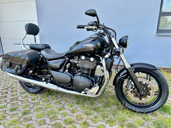Triumph Thunderbird storm - 2
