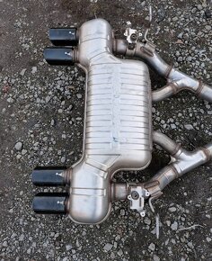originál výfuk bmw M3 CS / M4 CS - 2