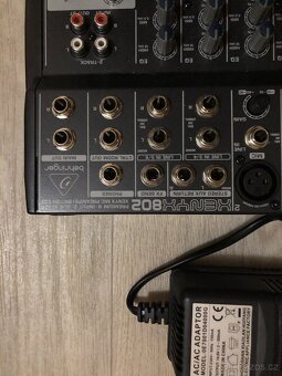 Behringer 802 - analogový mixážní pult - 2