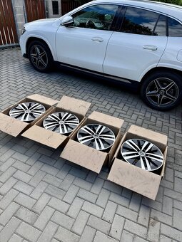 Mercedes Benz Disky - 2