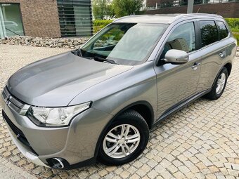 Mitsubishi Outlander 2.2Di-D 4x4 AUTOMAT SENZORY SERVISKA - 2