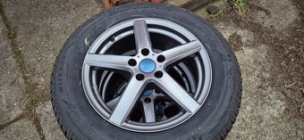 Kodiaq Tiguan Q3 215/65 17 Bridgestone lm005 zimní vše nové - 2