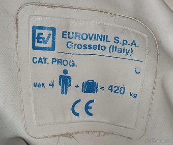 Člun s motorem - 2