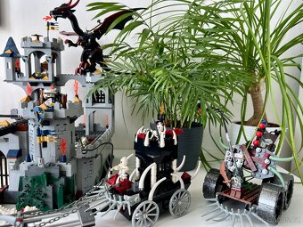 Prodej hradu z kostek - LEGO Castle 3 stavebnice - 2