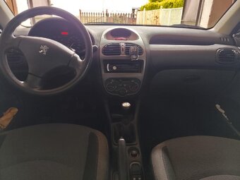Peugeot 206 1,4 55kw ,60000 tkm - 2