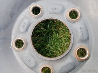 zimní kola Michelin 205/55 R16, rozteč 5x108 et52.5 - 2