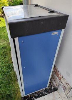 Skříň Tesla rack - 2