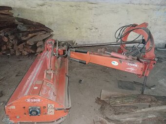 Stranový mulčovač Kuhn - 2