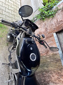 Suzuki GSXR 750 - 2