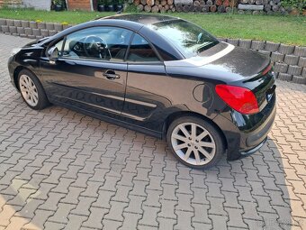 Peugeot 207 CC - 2