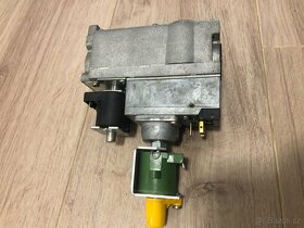 Plynová armatura Honeywell VR4605N - 2
