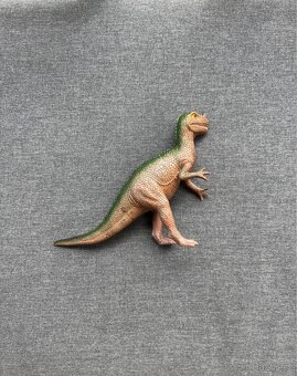 Plastoví Dinosauři (několik kusů) - 2