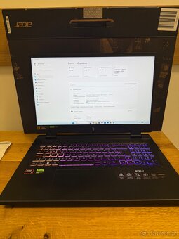 Herní notebook Acer - 2