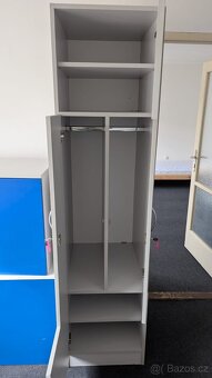 Šatní skříň - 2