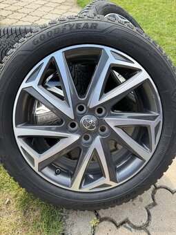 Alu sada Toyota Yaris 5x100 195/55/16 - 2
