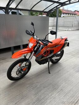 KTM 690 Enduro R 2024, najeto 920km, ČR - 2
