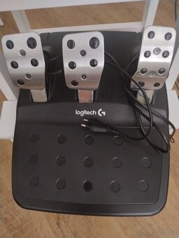 Herní volant s pedály LOGITECH - 2