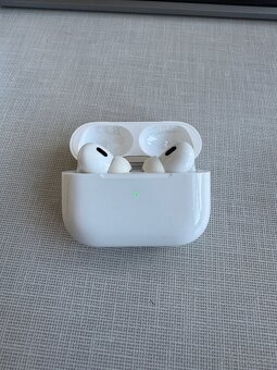 Apple AirPods Pro (2. gen) – plně funkční, kompletní balení - 2
