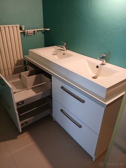 Umyvadlová skříň - 2