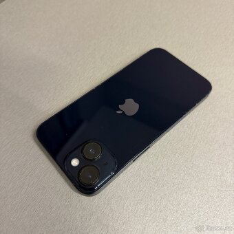 iPhone 14 128GB černý, pěkný stav, 12 měsíců záruka - 2