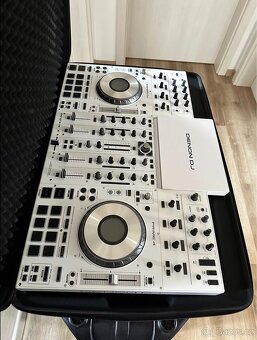 DJ Konzole all-in-one Denon DJ Prime 4 - 2
