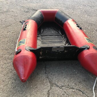 Nafukovací motorový člun ZODIAC+starší přídavný motor - 2