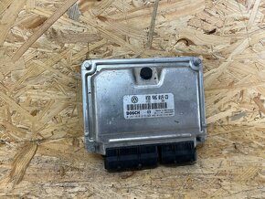 ŘÍDICÍ JEDNOTKA MOTORU 038906019CD - 2