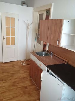 Pronájem 1+1 České Budějovice, Skuherského na Pražském předm - 2