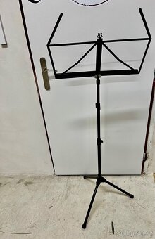 Stojan na noty. 3. Patrový. - 2