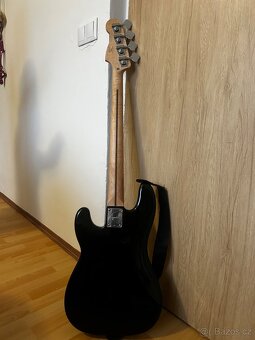 Baskytara Fender Squier Affinity + Fender Rumble 15 - 2